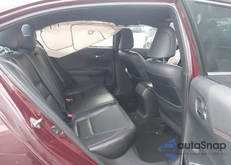 2017 Honda Accord Sport Se z USA, uszkodzony, nr VIN 1HGCR2F14HA206945